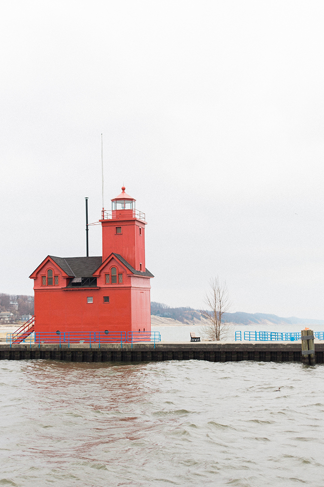 Michigan | Red Light Lighthouse